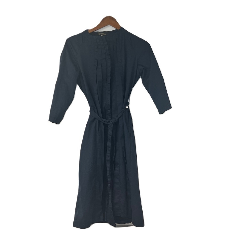 Bella Lois Roma Woman's Navy Button Down Aline Casual Lghtweight size 6 belted